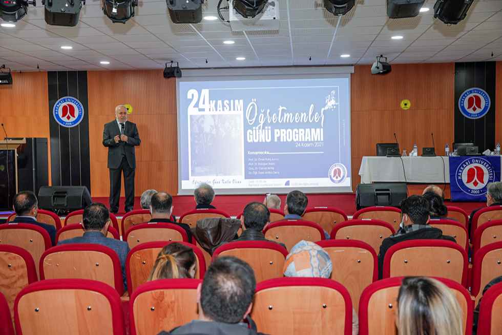 Üniversitemizde 24 Kasım Öğretmenler Günü Kutlama Programı