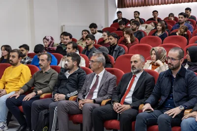 Üniversitemizde “Sağlıklı Yaşam İçin: Egzersiz, Beslenme ve Psikolojik İyi Oluş” Semineri Gerçekleştirildi