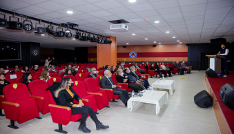 Üniversitemizde Kadın Ve Toplum Seminerlerinin Altıncısı Düzenlendi