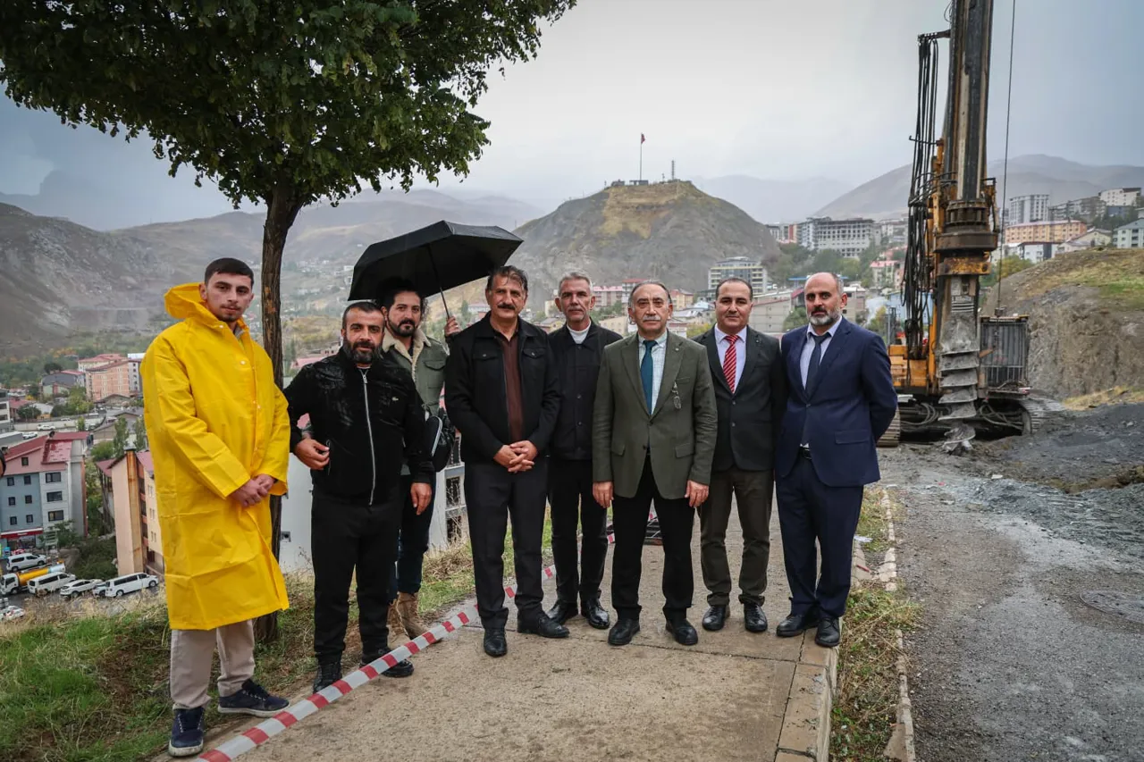 Rektörümüz Kampüste Başlatılan Çalışmaları İnceledi