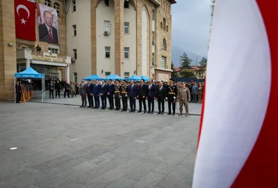 Üniversitemiz Rektör Vekili 29 Ekim Cumhuriyet Bayramı Çelenk Sunma Törenine Katıldı