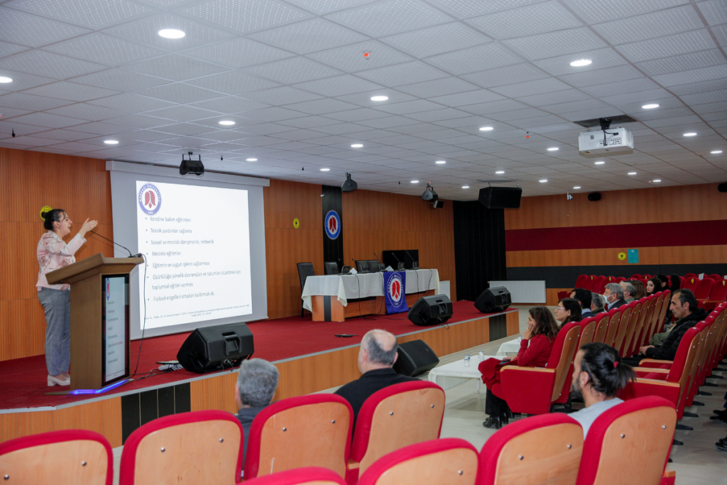 Üniversitemizde Farkında Ol Engelleri Kaldır Semineri Düzenlendi