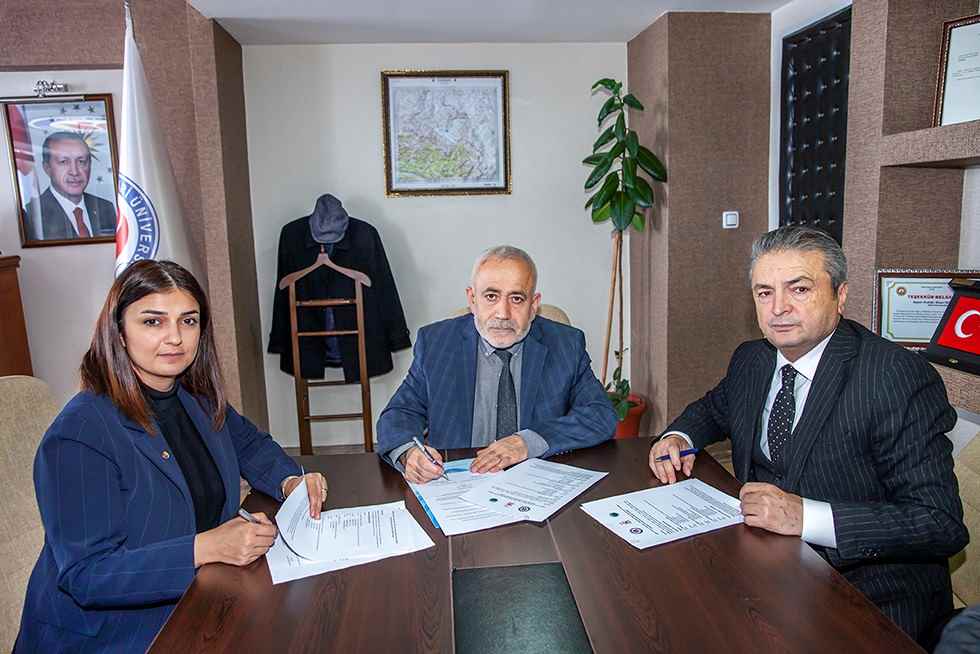 Üniversitemiz İle HATSO Arasında İşbirliği Protokolü İmzalandı