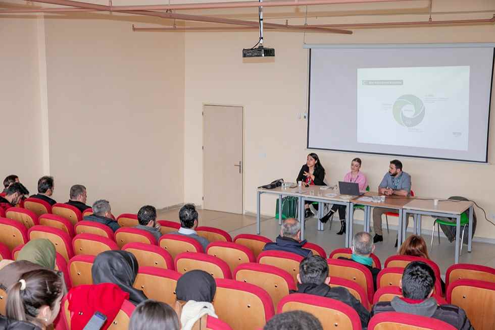 Dijitalden Sigaraya Tüm Bağımlılık Tipleri ile Baş Etme Yöntemleri Semineri Yapıldı
