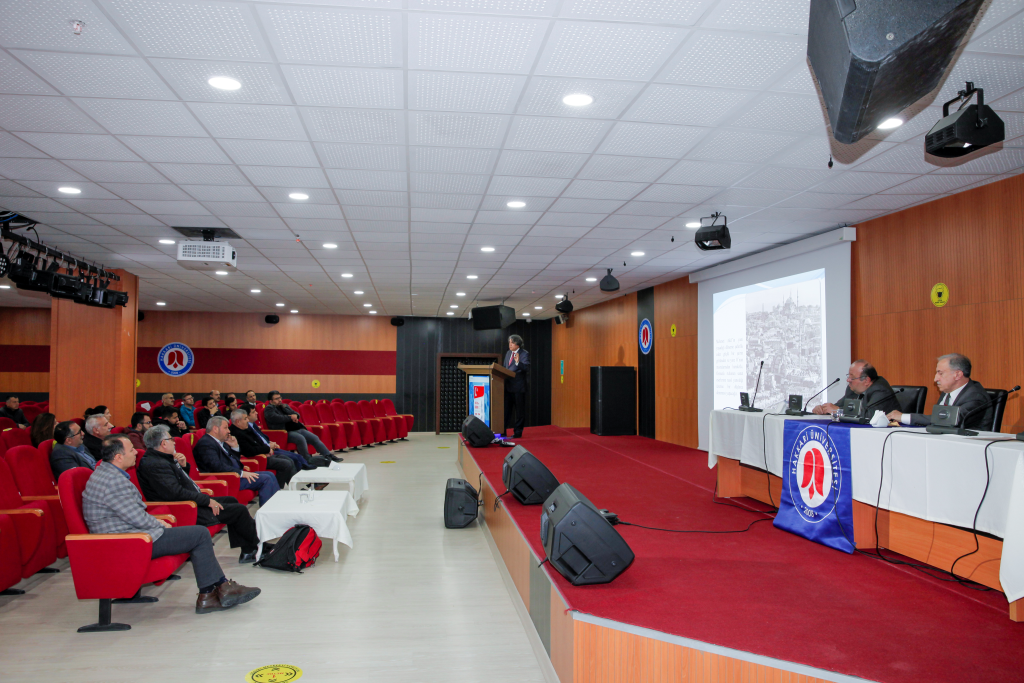 Üniversitemizde İstiklal Marşının Kabulü Konulu Konferans Düzenlendi