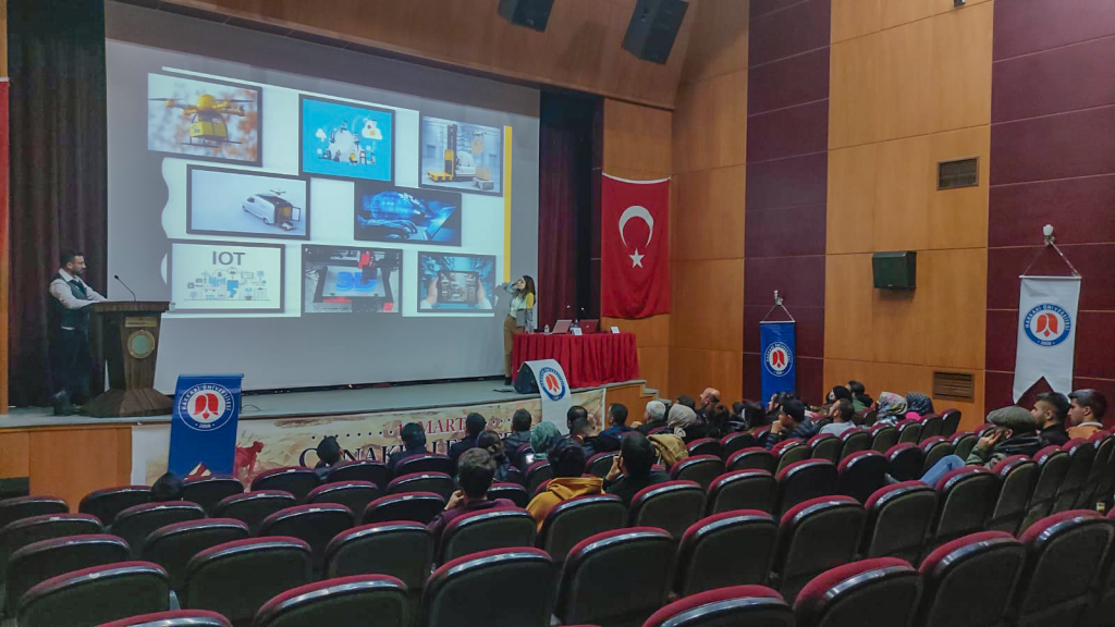 Üniversitemizde Lojistiğin Son Evrimi Konulu Konferans Gerçekleştirildi