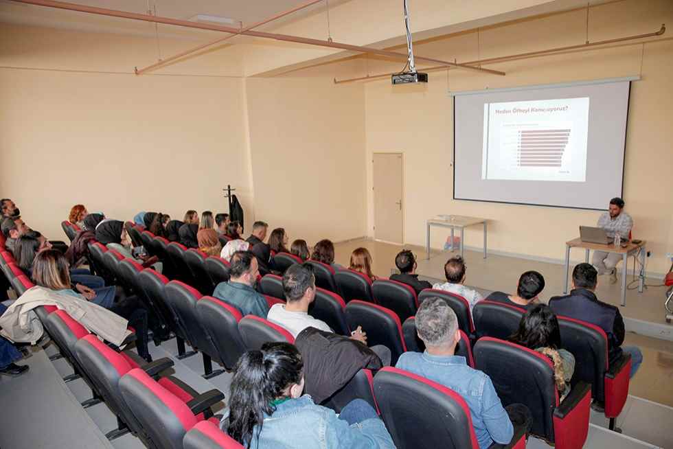 Üniversitemizde “Öfke Nöbetleri” Konulu Seminer Düzenlendi