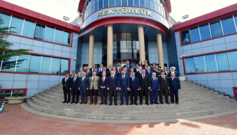 Yükseköğretim Kurulu Başkanımız Prof. Dr. Özvar, Bölge Üniversite Rektörleri İle Buluştu