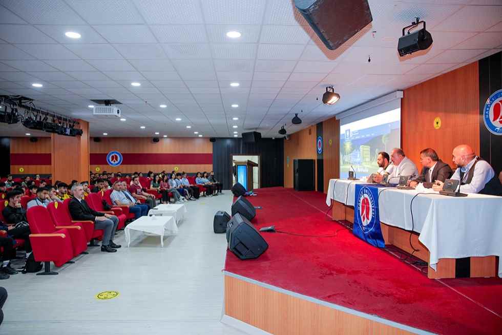 Türkiye Rafting Federasyonu Başkanı Üniversitemizde Öğrencilerle Buluştu