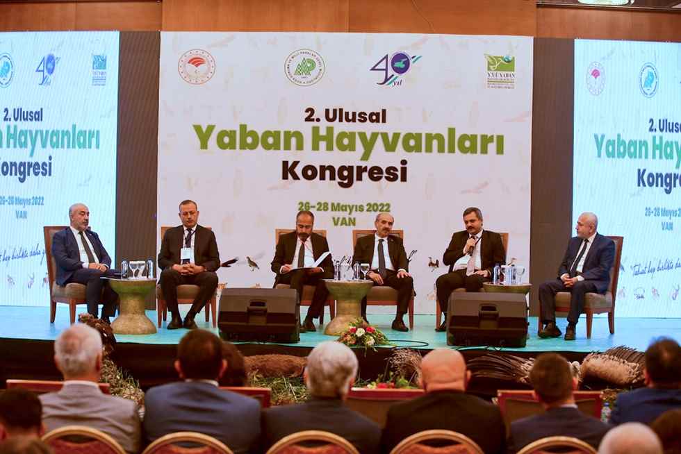 Rektörümüz 2. Ulusal Yaban Hayvanları Kongresi´ne Katıldı
