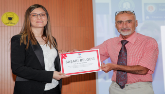 Üniversitemiz Akademik ve İdari Personeline Başarı Ödülleri Verildi.