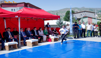 Rektörümüz Halk Eğitim Merkezinin Yıl Sonu Sergisine Katıldı