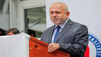 Üniversitemizde Mezuniyet Şöleni