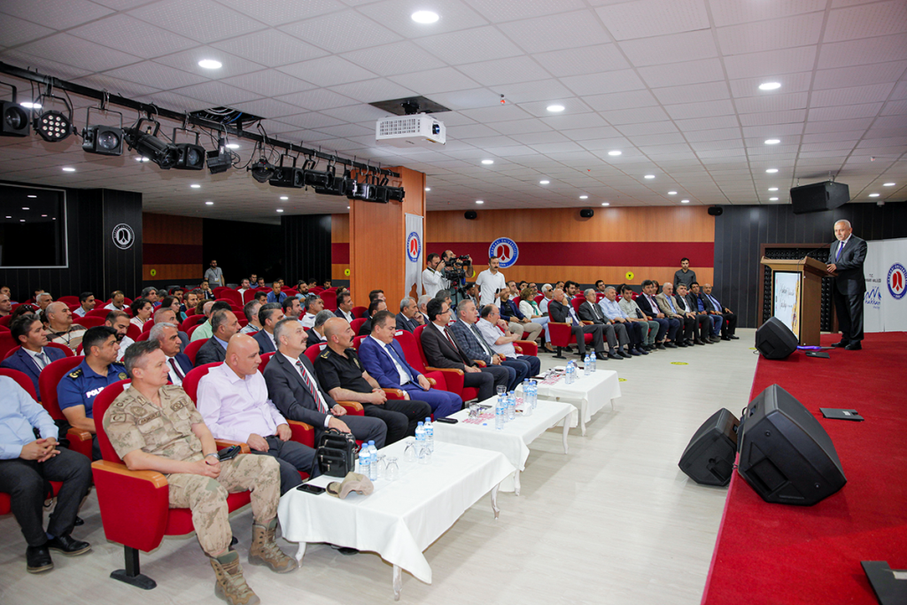 Üniversitemizde ‘Hakkari Madencilik Çalıştayı’ Düzenlendi
