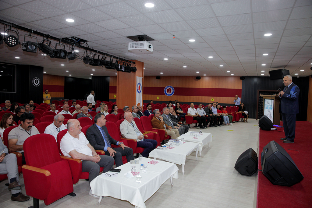 Üniversitemiz Tarafından “Hakkari Kültür Varlıkları Çalıştayı” Düzenlendi