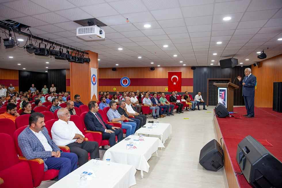 Üniversitemizde 15 Temmuz Demokrasi ve Milli Birlik Günü Anma Programı Düzenlendi