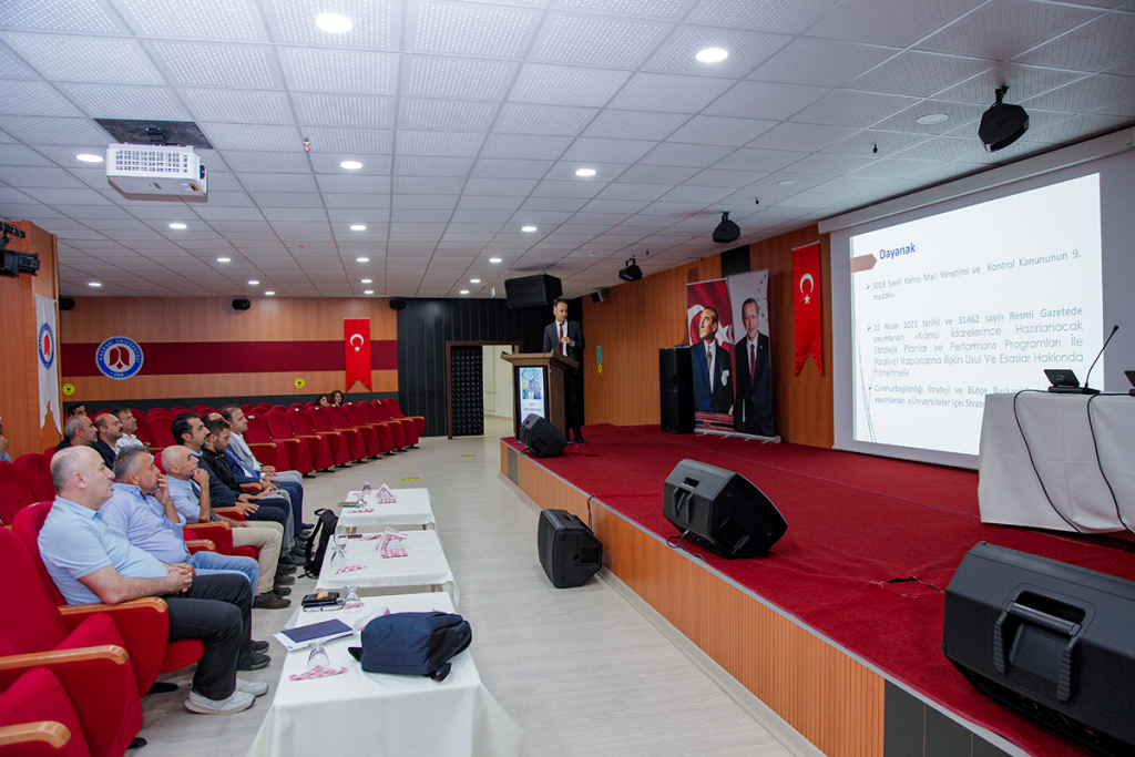 Üniversitemiz Stratejik Plan Hazırlık Çalışmaları Toplantısı Yapıldı