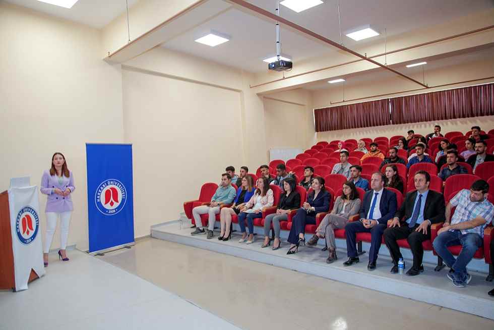 Üniversitemiz Sağlık Bilimleri Fakültesi Hemşirelik Bölümü Öğrencilerine Yönelik Oryantasyon Programı Düzenlendi
