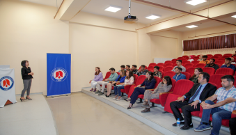 Üniversitemiz Sağlık Bilimleri Fakültesi Hemşirelik Bölümü Öğrencilerine Yönelik Oryantasyon Programı Düzenlendi