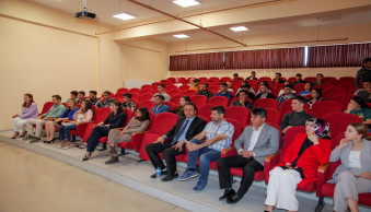 Üniversitemiz Sağlık Bilimleri Fakültesi Hemşirelik Bölümü Öğrencilerine Yönelik Oryantasyon Programı Düzenlendi