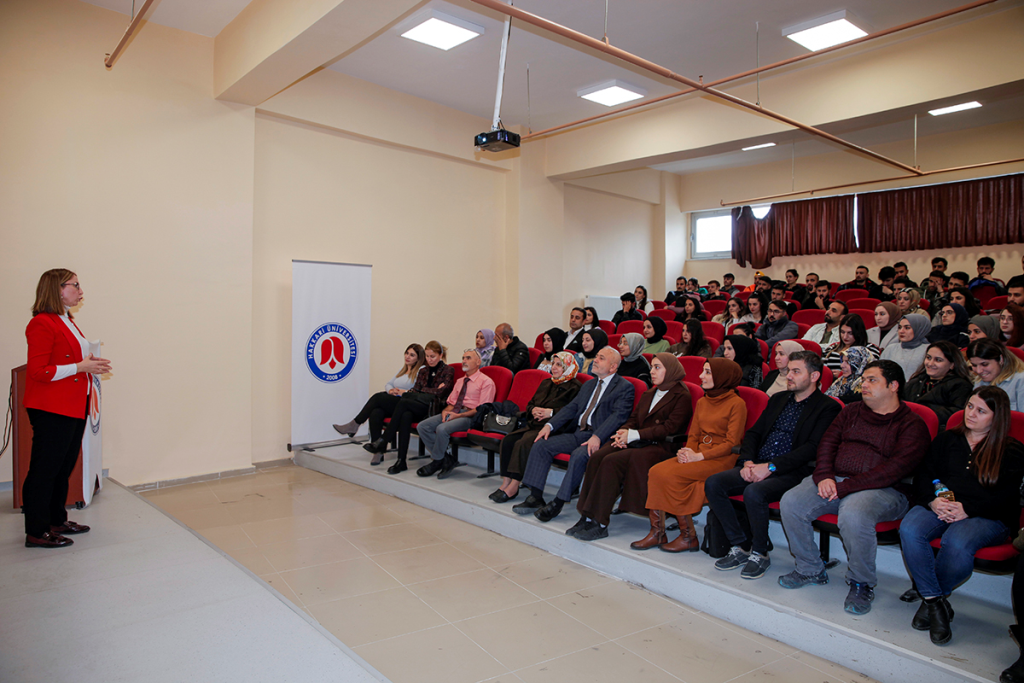 Üniversitemizde Kadına Yönelik Şiddet Farkındalığı Eğitimi, Güçlü Kadınlar Güçlü Yarınlar ve İş Hayatında Mobbing Konulu Seminer Verildi