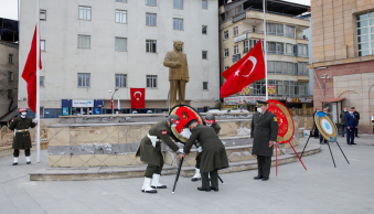 Rektörümüz, 18 Mart Şehitleri Anma Günü ve Çanakkale Zaferinin106. Yıl Dönümü Etkinliğine Katıldı