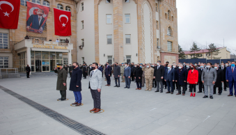 Rektörümüz, 18 Mart Şehitleri Anma Günü ve Çanakkale Zaferinin106. Yıl Dönümü Etkinliğine Katıldı