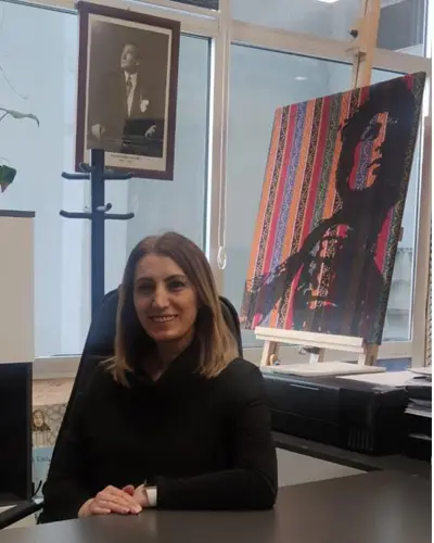Doç. Dr. Derya ÖZDEMİR KİBİCİ profil fotoğrafı